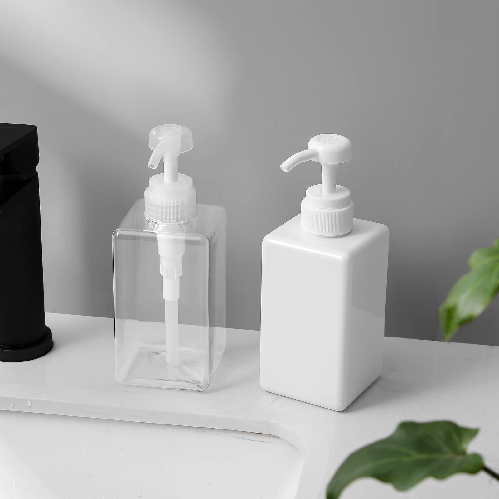 Pump Bottle, 15Oz/450Ml Refillable Plastic Empty Lotion Soap Dispenser Liquid Container For Shampoo Or Body Wash, 2 Pack White